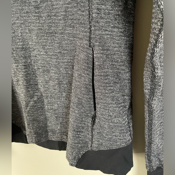 Lululemon Runderful 1/2 Zip - Picture 6 of 10